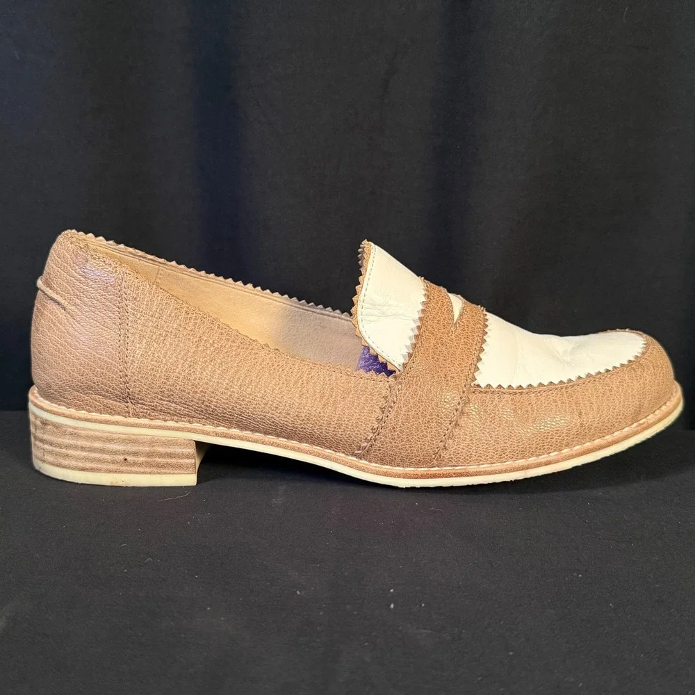 Vintage Stuart Weitzman Spectator Penny Loafers Two Tone Leather Spain Women 9 M